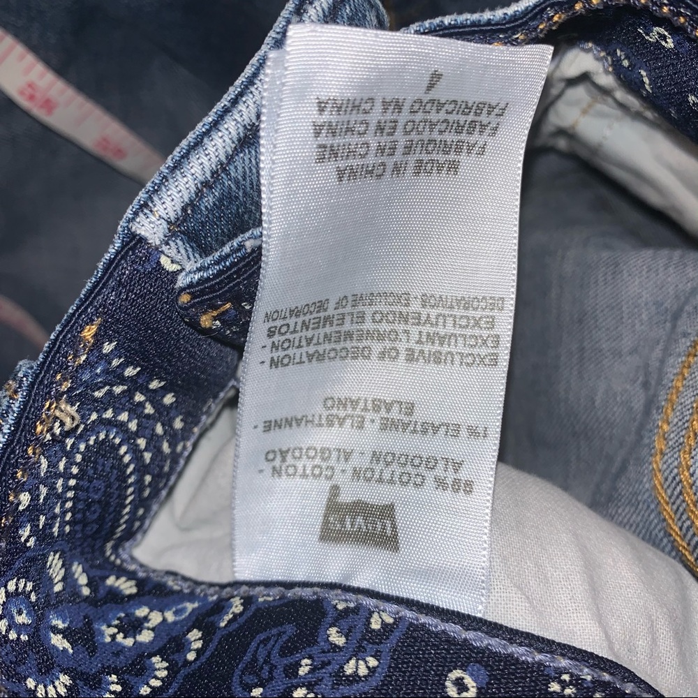 Levi’s perfect waist Shorts - Picture 3 of 6